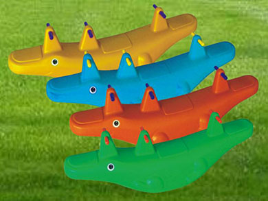 儿童玩具塑料跷跷板小马公鸡唐老鸭鲸鱼鳄鱼RCTOY18201