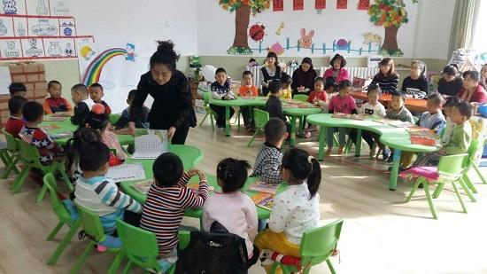 幼教专家朱家雄妙招调和教与玩